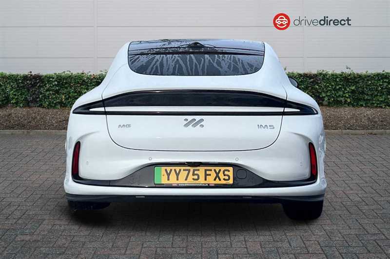 MG IM5 100Kwh Long Range Saloon 407 Ps YY75FXS White #4