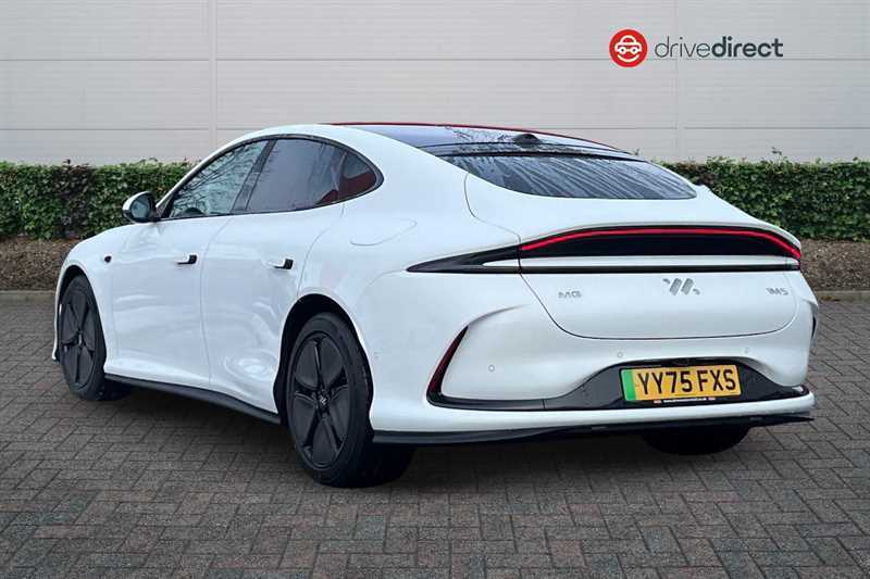 MG IM5 100Kwh Long Range Saloon 407 Ps YY75FXS White #5