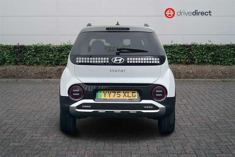 Hyundai Inster Long Range 49Kwh 02 Suv 115 Ps YY75XLG White #4