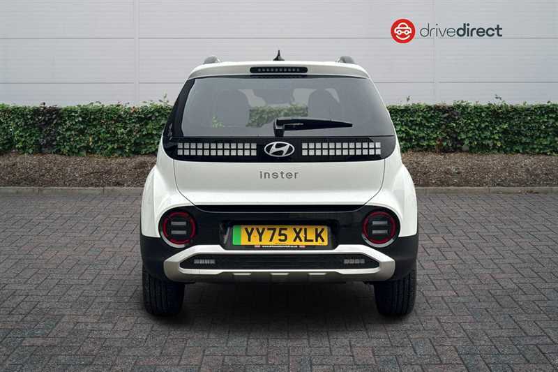 Hyundai Inster Long Range 49Kwh 02 Suv 115 Ps YY75XLK White #4