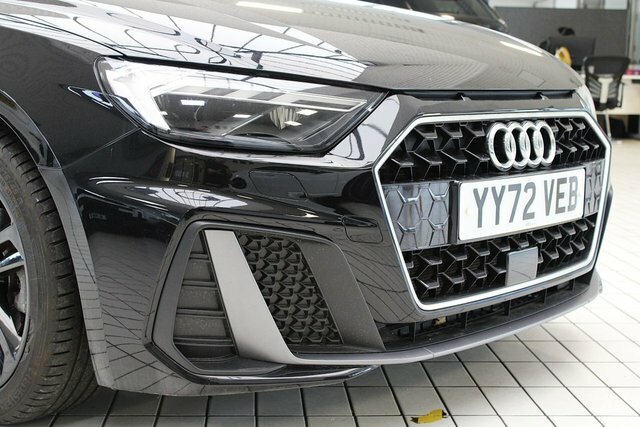 Audi A1 1.0 Tfsi 30 S Line Sportback Eur YY72VEB Black #6