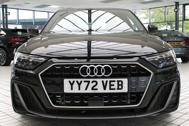 Audi A1 1.0 Tfsi 30 S Line Sportback Eur YY72VEB Black #5