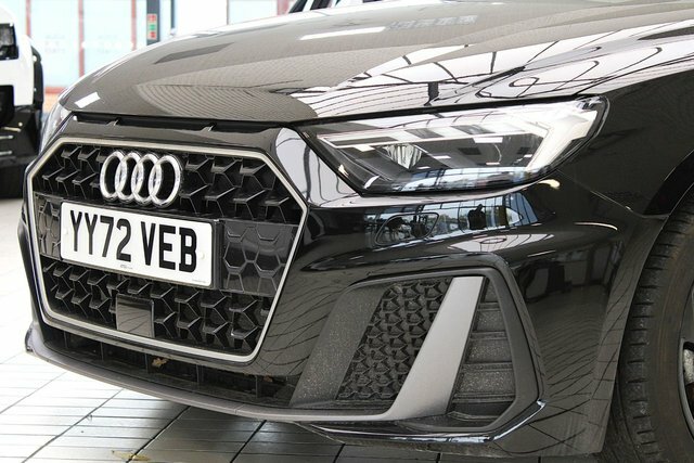 Audi A1 1.0 Tfsi 30 S Line Sportback Eur YY72VEB Black #3