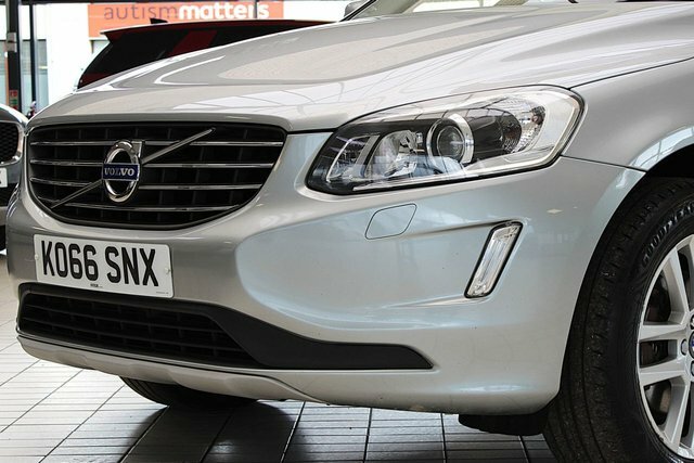 Volvo XC60 2.4 D4 Se Lux Nav Suv Awd Euro 6 KO66SNX Silver #3