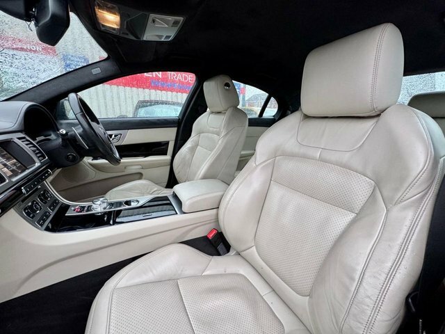 Jaguar XF 3.0D S V6 Portfolio Saloon Euro 5 W9HCK Blue #4