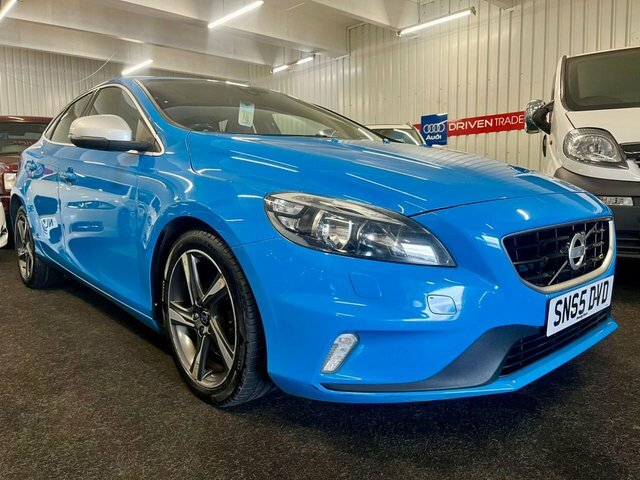 Volvo V40 2.0 D2 R-design Hatchback Euro 6 Blue