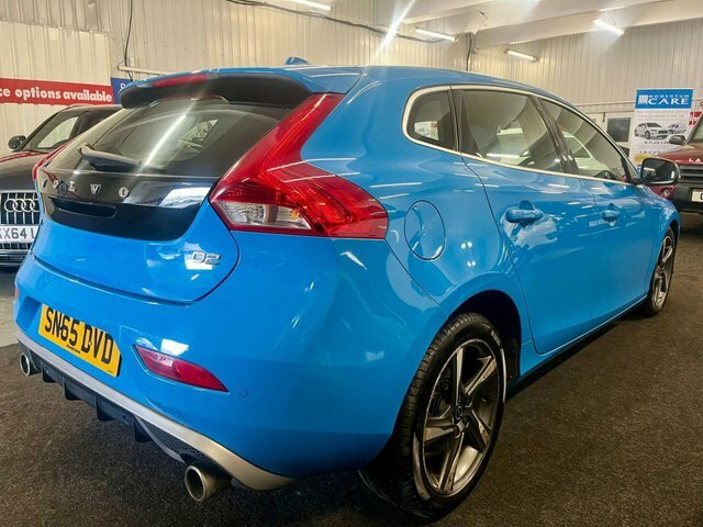 Volvo V40 2.0 D2 R-design Hatchback Euro 6 SN65DVD Blue #5