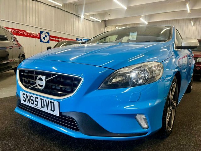 Volvo V40 2.0 D2 R-design Hatchback Euro 6 SN65DVD Blue #3
