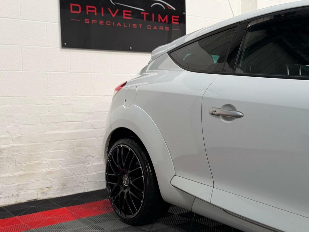 Renault Megane 2.0T 16V Renaultsport Euro 5 SV10WOA White #6