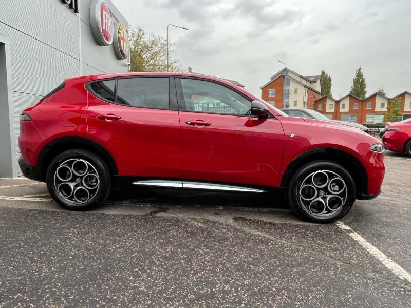 Alfa Romeo Tonale 1.3 Vgt 15.5Kwh Ti Q4 Awd Euro 6 - 2023 Red #2