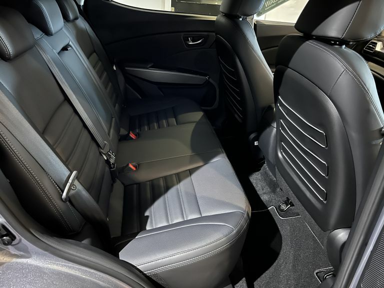 SsangYong Tivoli Hat 1.5 K40 SK75FPO Silver #4