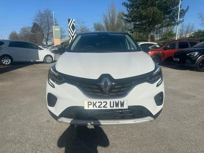 Renault Captur 1.3 Tce 140 Iconic Edition PK22UWW White #2