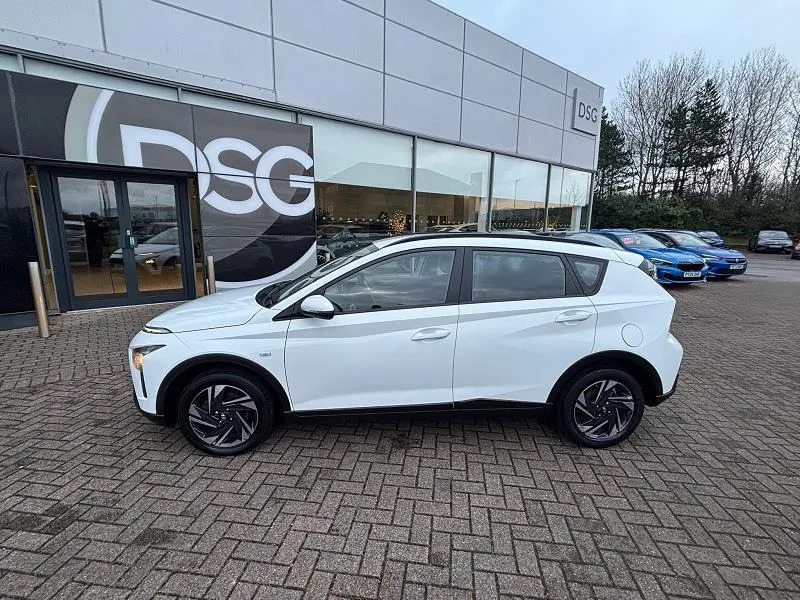 Hyundai Bayon 1.0 Tgdi 48V Mhev Se Connect PK71YNU White #2