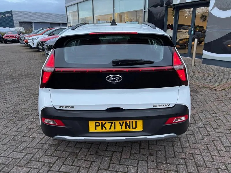Hyundai Bayon 1.0 Tgdi 48V Mhev Se Connect PK71YNU White #4