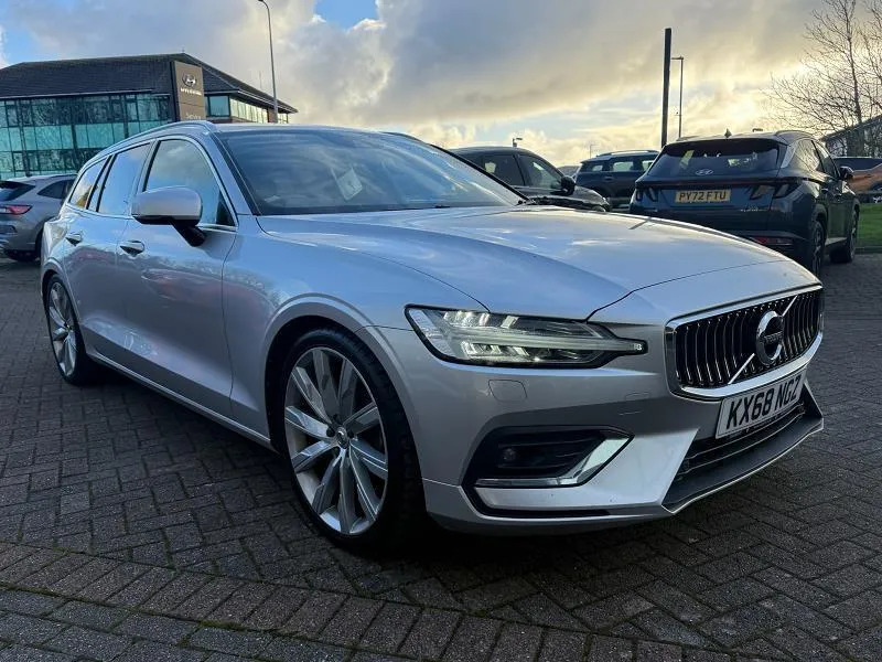 Volvo V60 2.0 D4 190 Inscription Pro KX68NGZ Silver #5
