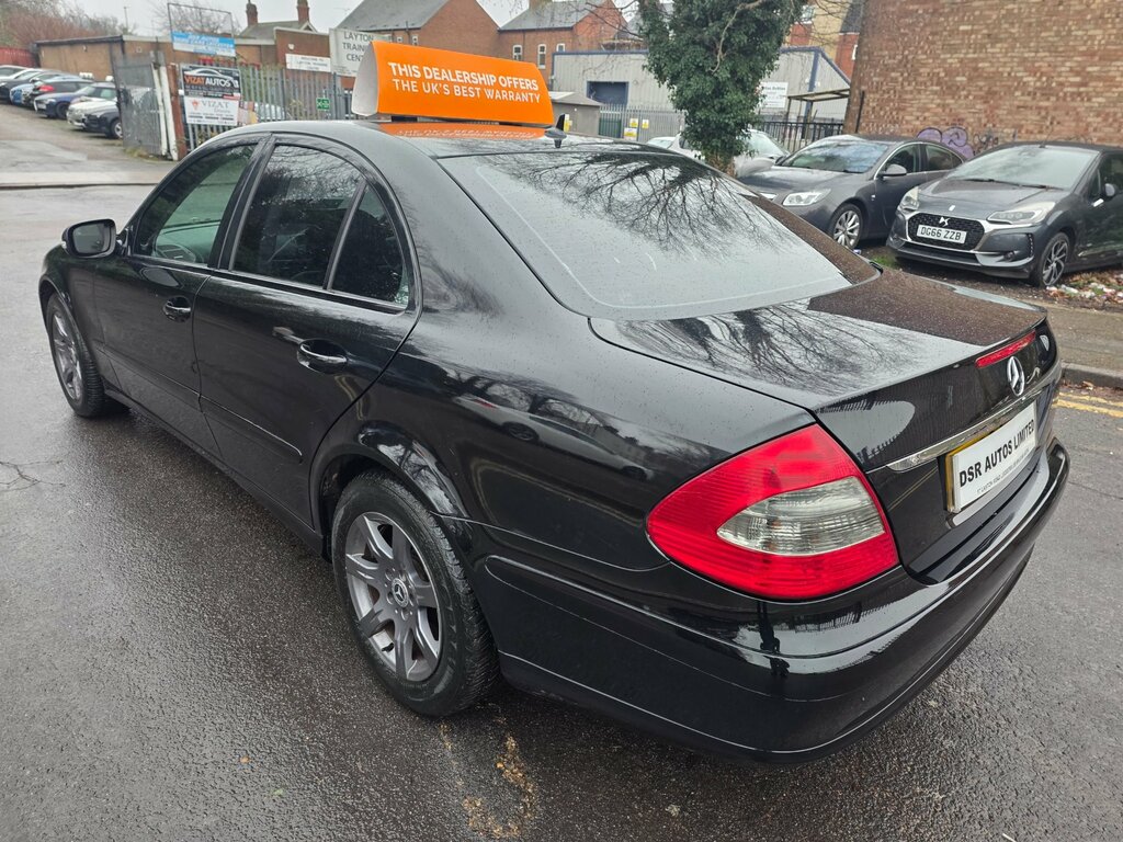 Mercedes-Benz E Class 2.1 E220 Cdi Se Executive Saloon Black #3