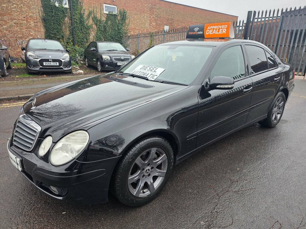 Mercedes-Benz E Class 2.1 E220 Cdi Se Executive Saloon Black #2