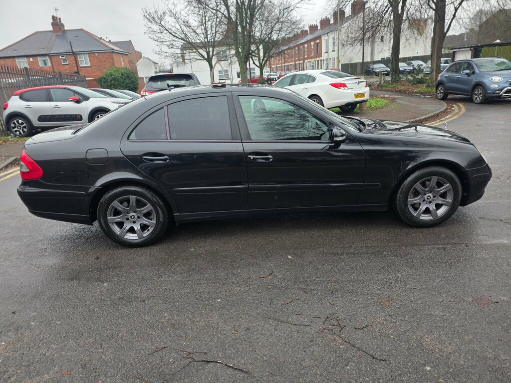 Mercedes-Benz E Class 2.1 E220 Cdi Se Executive Saloon Black #6