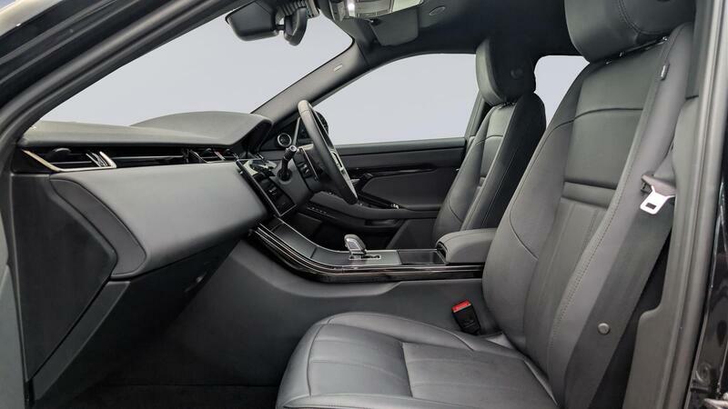Land Rover Range Rover Evoque 2.0 D200 Dynamic Se FX25UEY Black #3