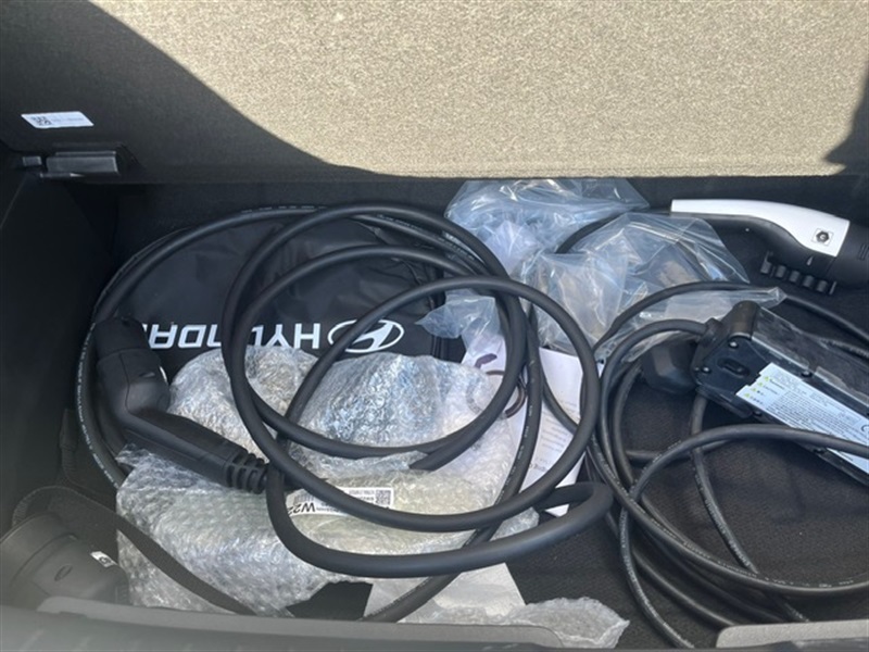 Hyundai Inster Long Range 49Kwh 02 Suv 115 Ps BJ75SPU White #4