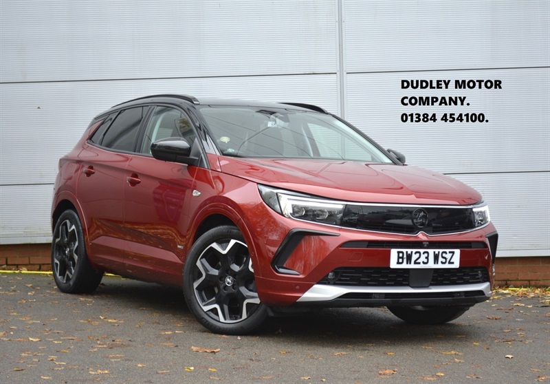 Vauxhall Grandland 1.6 14.2Kwh Ultimate Suv Plug-in Hybrid Red