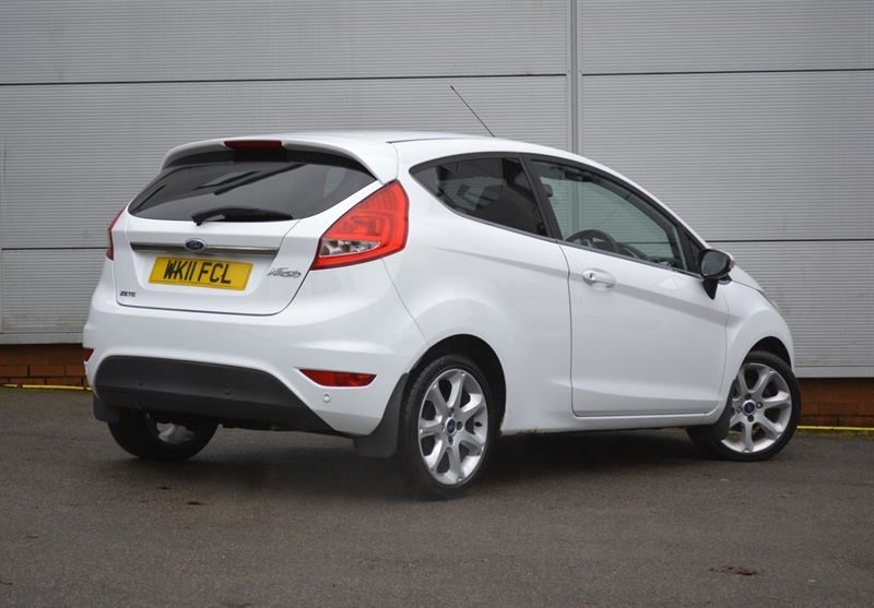 Ford Fiesta 1.25 Zetec Hatchback 129 Gkm, WK11FCL White #6