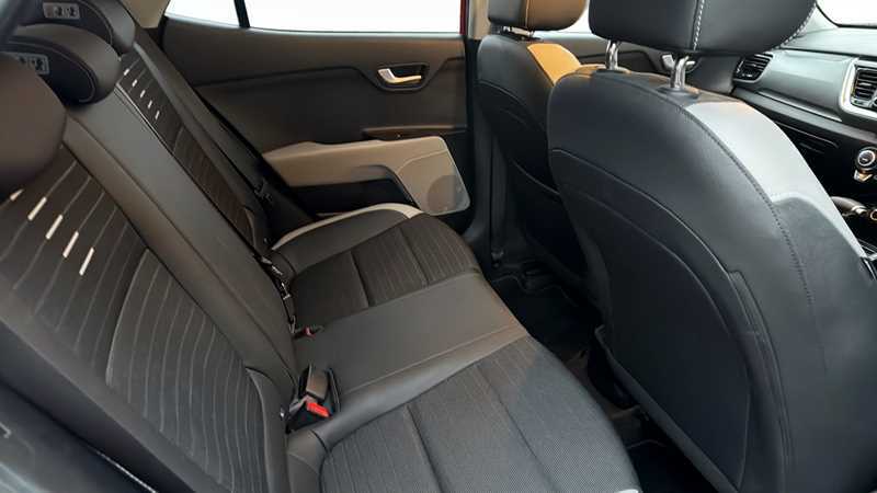 Kia Stonic 1.0 T-gdi 2 Black #17