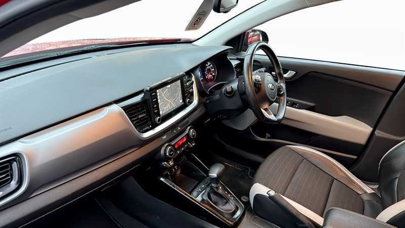 Kia Stonic 1.0 T-gdi 2 Black #11