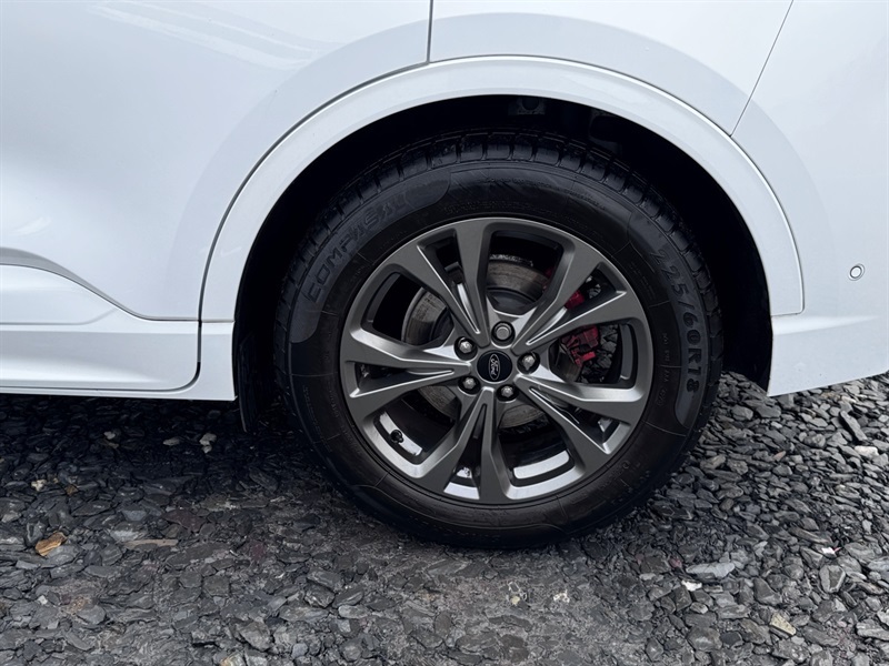 Ford Kuga 1.5T Ecoboost St-line First Edition Suv BL70RRZ White #6