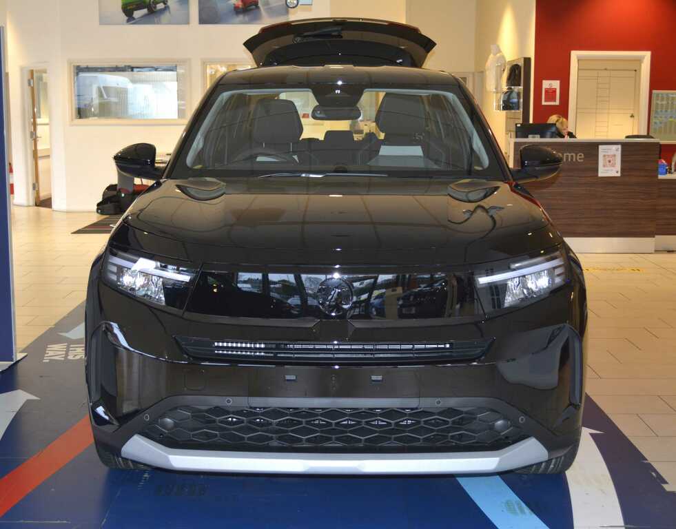 Vauxhall Frontera 1.2 Hybrid 110 Gs E-dct6 7 Seat Black #2