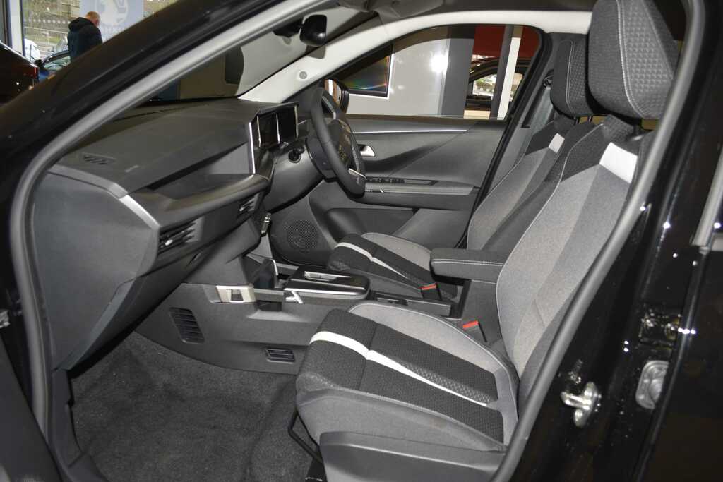 Vauxhall Frontera 1.2 Hybrid 110 Gs E-dct6 7 Seat Black #5