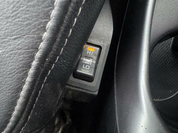 Mitsubishi Outlander 2.0 Di-dc Elegance 4Wd Silver #37
