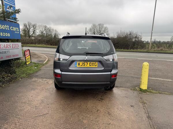 Mitsubishi Outlander 2.0 Di-dc Elegance 4Wd Silver #6
