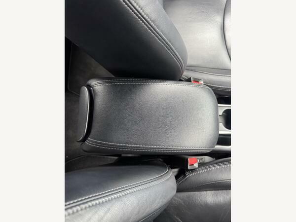 Mitsubishi Outlander 2.0 Di-dc Elegance 4Wd Silver #35