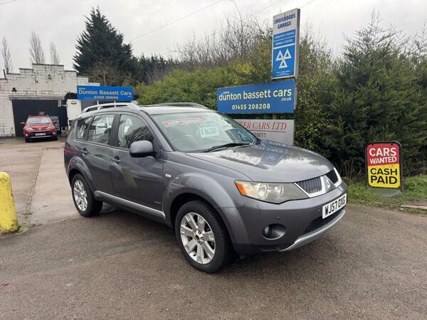 Mitsubishi Outlander 2.0 Di-dc Elegance 4Wd Silver #1
