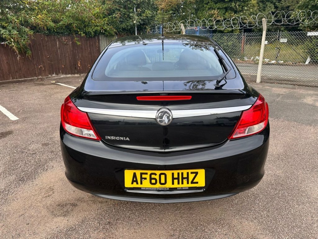 Vauxhall Insignia 1.8L Exclusiv Black #5