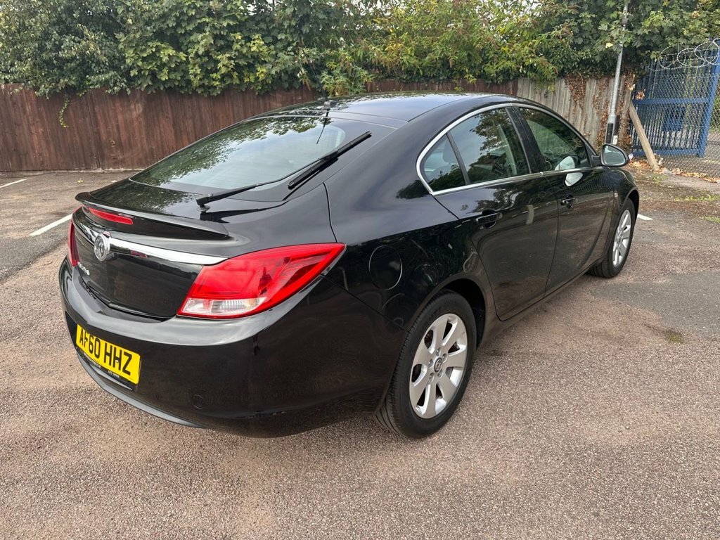 Vauxhall Insignia 1.8L Exclusiv Black #4