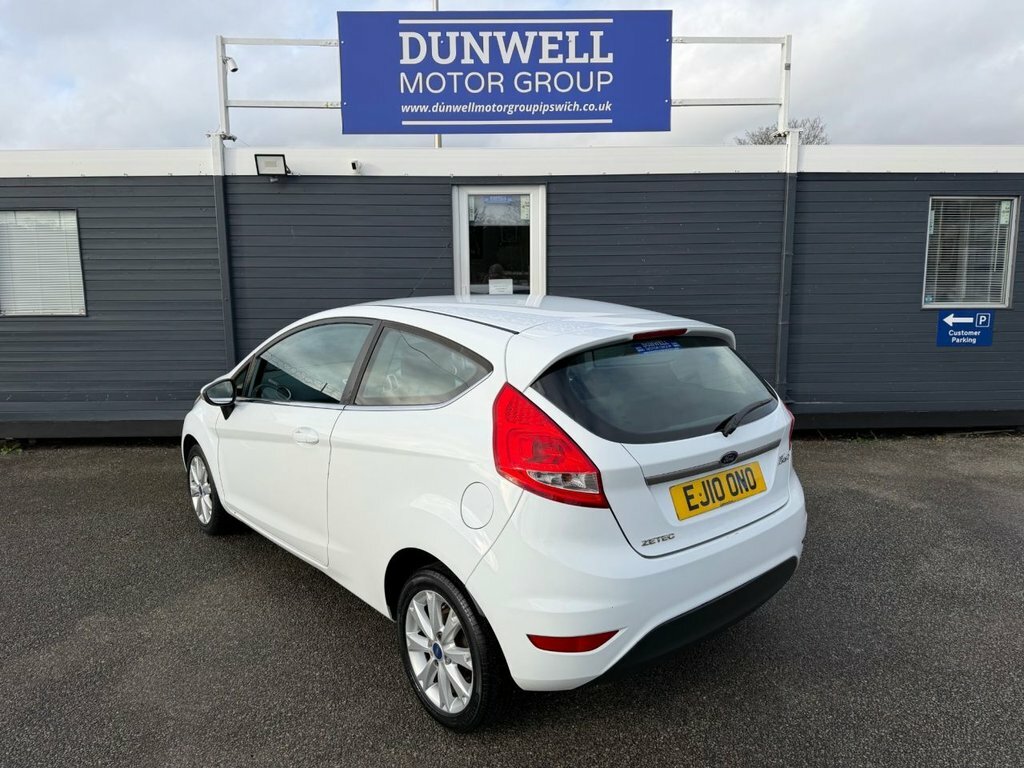 Ford Fiesta 1.3L Zetec White #4