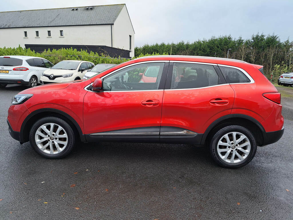 Renault Kadjar 1.6 Dci Dynamique Nav 4Wd DGZ7430 Red #2