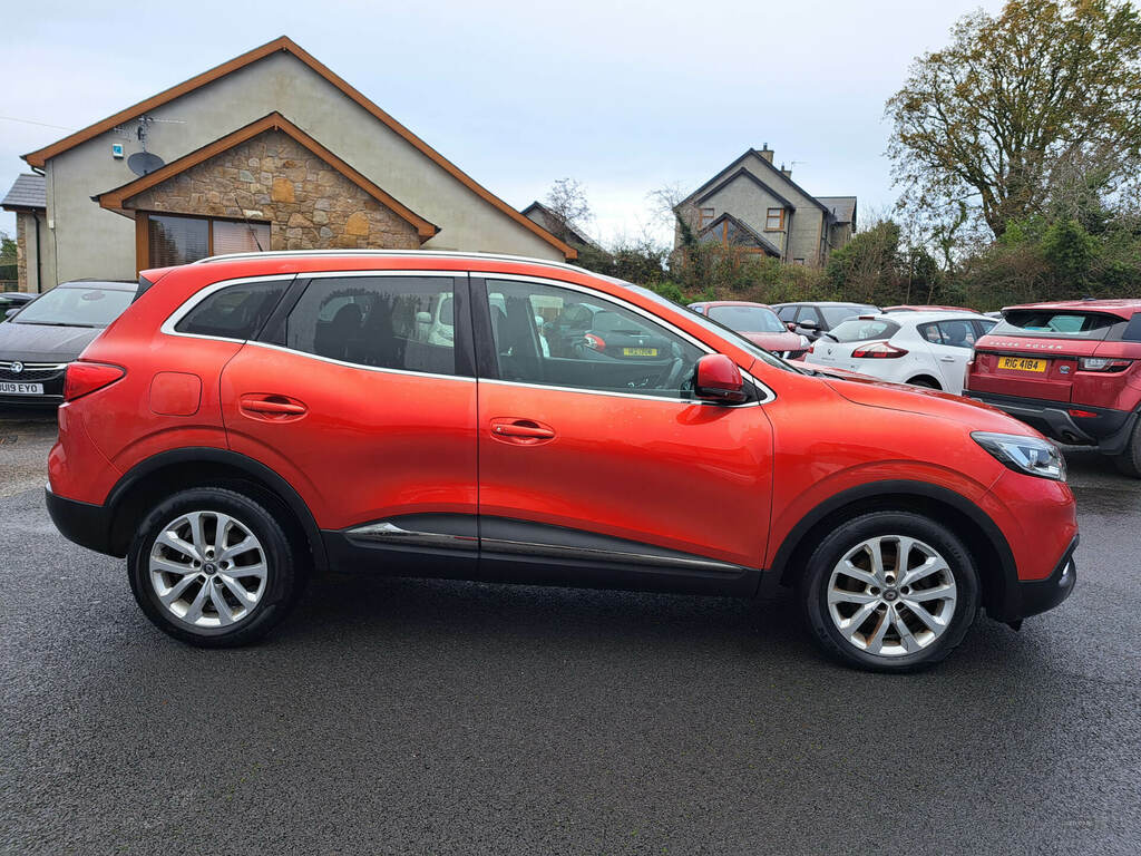 Renault Kadjar 1.6 Dci Dynamique Nav 4Wd DGZ7430 Red #5