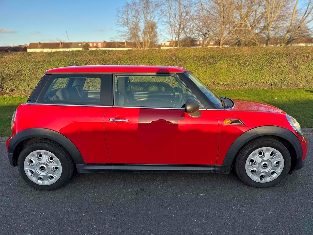 Mini Hatch One U1680 Ulez DE62HUU Red #2