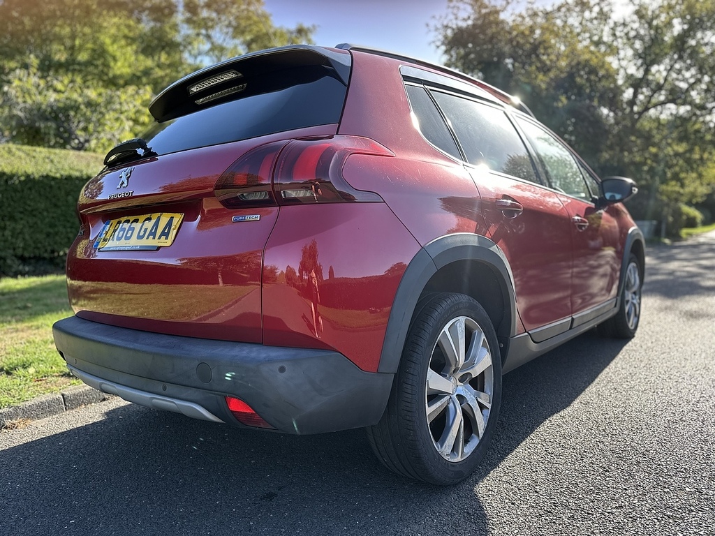 Peugeot 2008 Puretech Allure U2939 Ulez LR66GAA Red #4