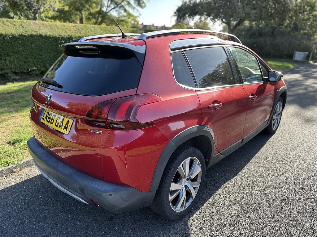 Peugeot 2008 Puretech Allure U2939 Ulez LR66GAA Red #3