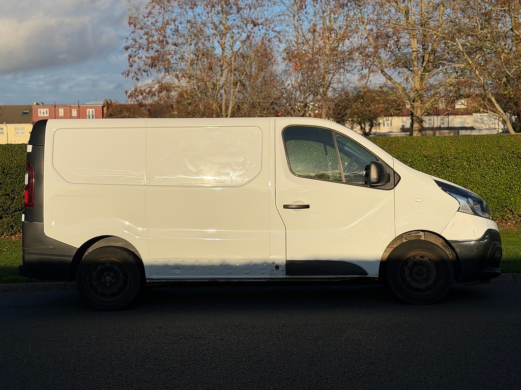 Renault Trafic Dci Energy 28 Business U3073 Ulez NU69HVP White #2