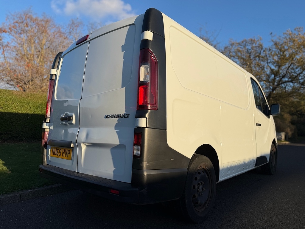 Renault Trafic Dci Energy 28 Business U3073 Ulez NU69HVP White #4