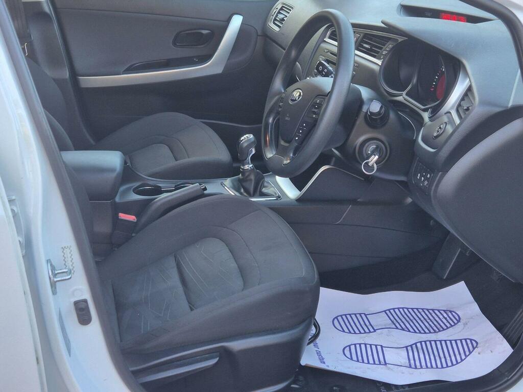 Kia Ceed 1.6 Crdi 1 Sportswagon Euro 6 Ss 201824 White #2