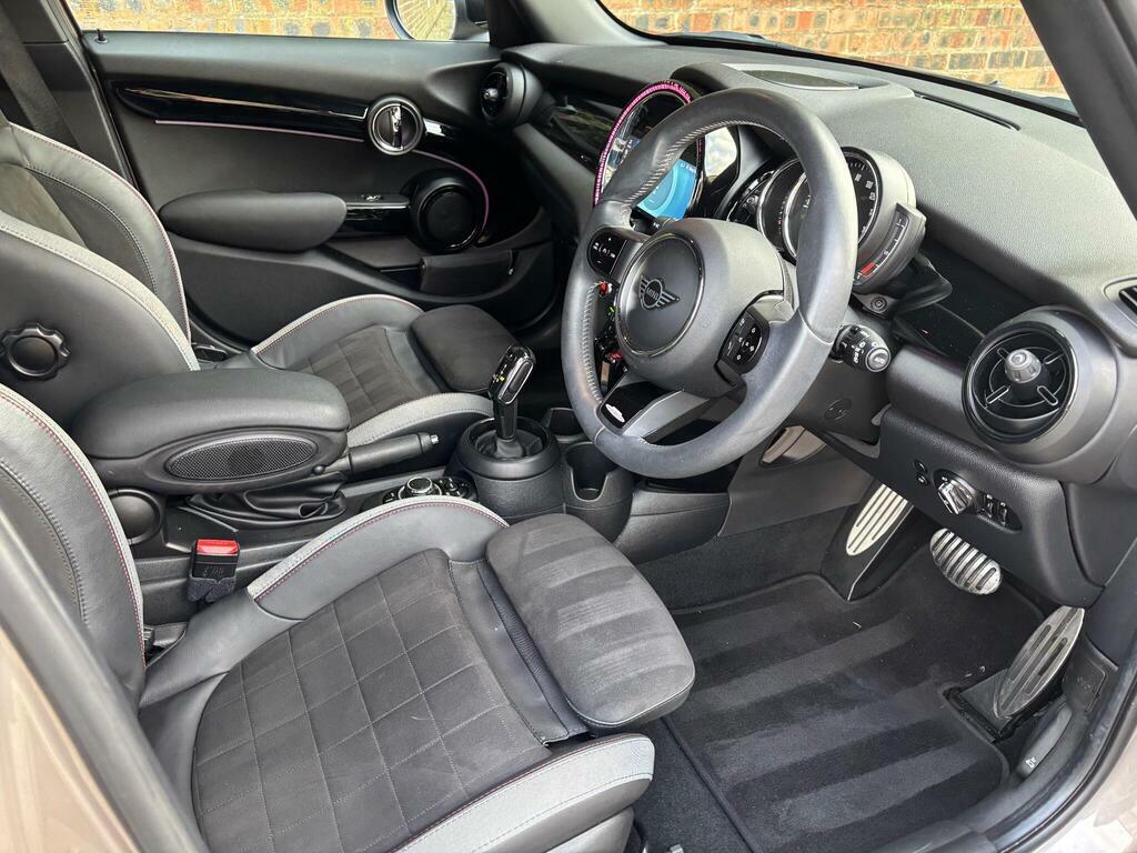 Mini Hatch 1.5 Cooper Sport Steptronic Euro 6 S S PL71KNX Grey #2