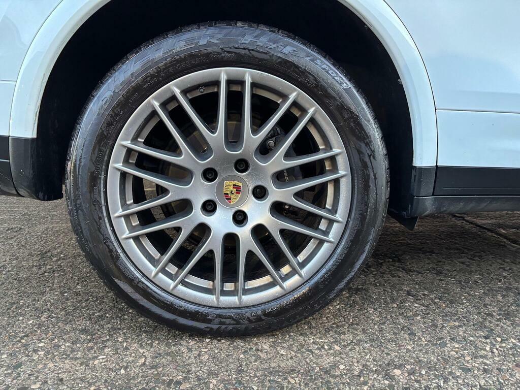 Porsche Cayenne 3.0 Td V6 Platinum Edition Tiptronics 4Wd Euro 6 MH18RWL White #3