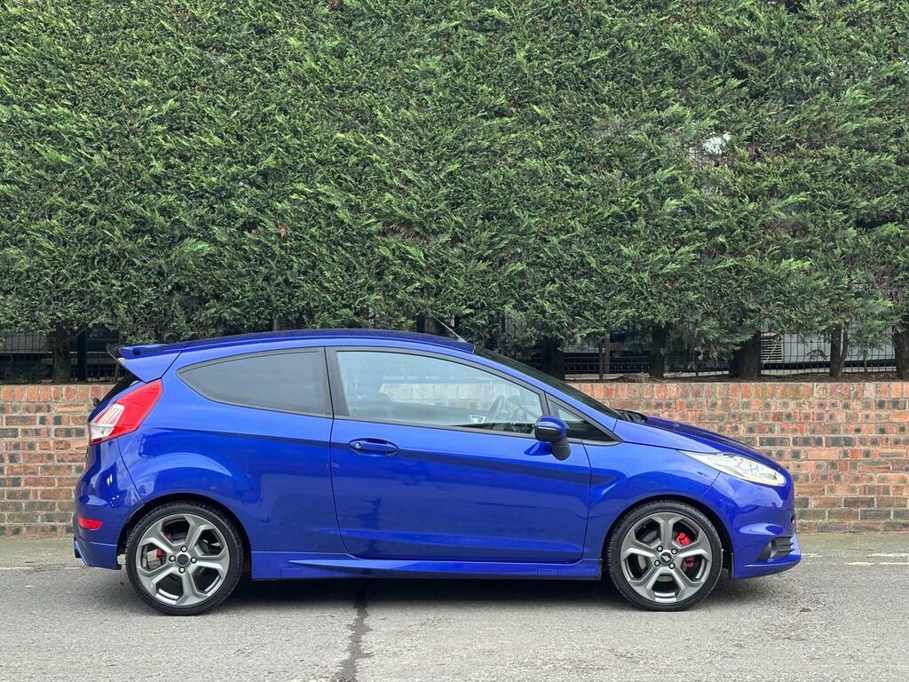 Ford Fiesta 1.6T Ecoboost St-2 Euro 6 Blue