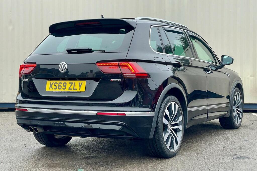 Volkswagen Tiguan Suv 2.0 Tdi R-line Tech Dsg 4Motion Euro 6 Ss 5 KS69ZLY Black #3